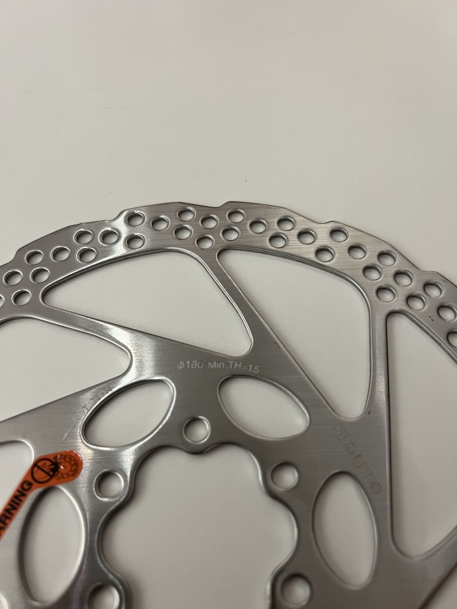Shimano Pezzi di ricambio: Disques de frein shimano 2x 180mm – Nuovo (secondo la descrizione) da Fleurier venduto da Lo_Vind 2