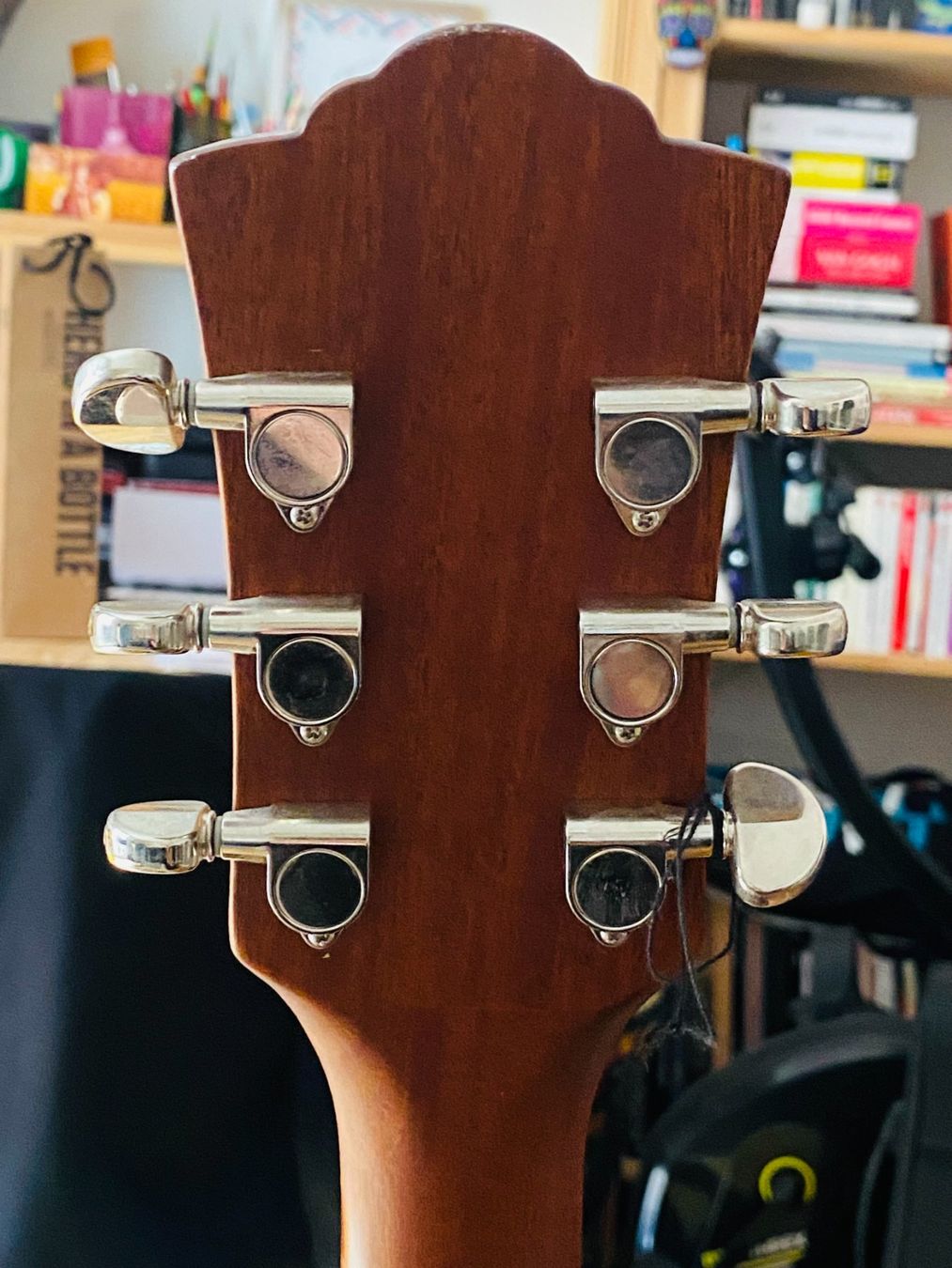 Guild Strumenti musicali: Guitarre GUILD d125 acajou. – Usato da Fribourg venduto da ale_y8gz 2