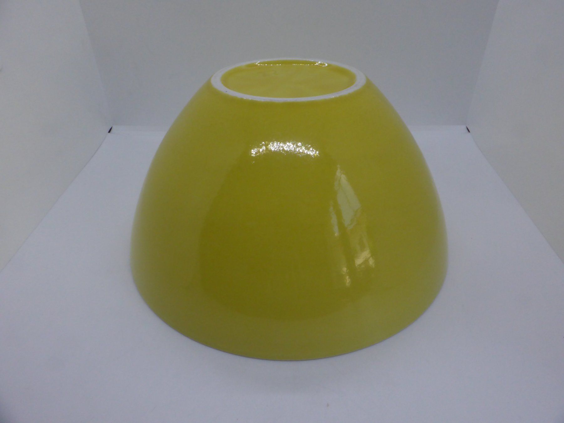 Rössler Ciotole: Rössler saladier diamètre 22 cm jaune et blanc – Usato da Porrentruy venduto da Kim017 6
