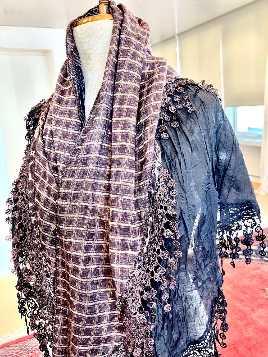 Foulards, Tücher & Schals: Schal mit Spitzen – Neu (gemäss Beschreibung) aus Schaffhausen von NinaRicardo 6