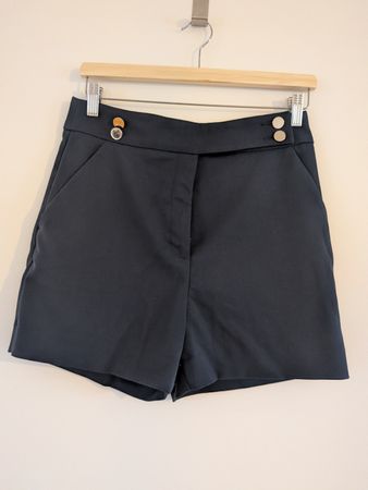 H&M High Waisted Shorts, Size EU38