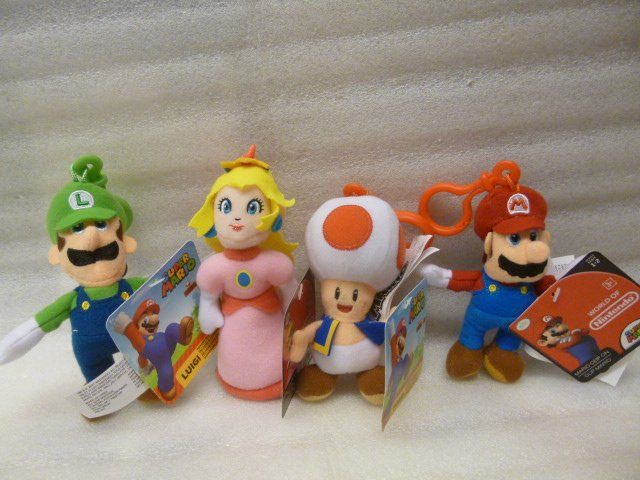 Porte-clés: 4x Super Mario + Luigi's + Toad + Peach - NEW SET Porte-clés – Neuf avec emballage d'origine à Pambio Noranco par Pol69