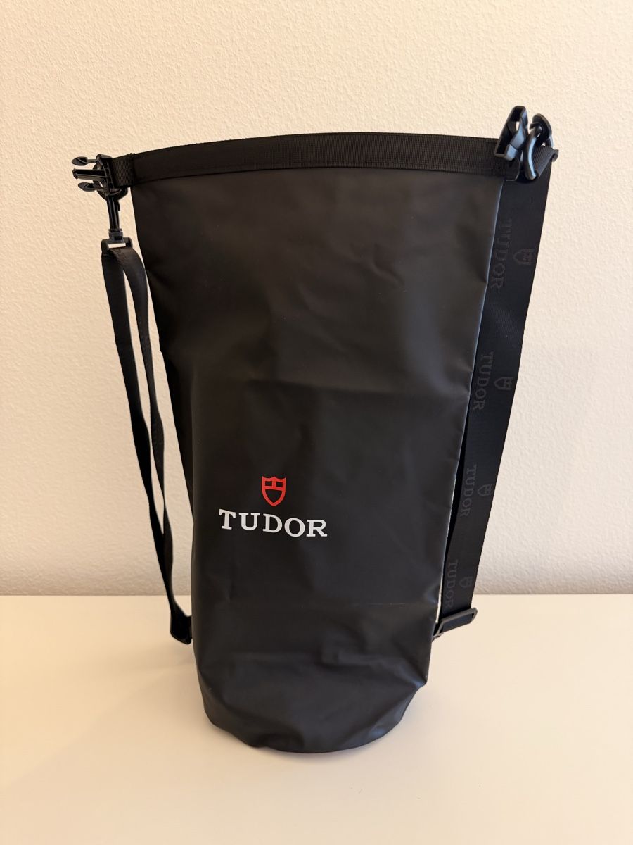 Taschen: TUDOR - Wasserfester Schwimmsack – Neu (gemäss Beschreibung) aus Binningen von emanuel5 1