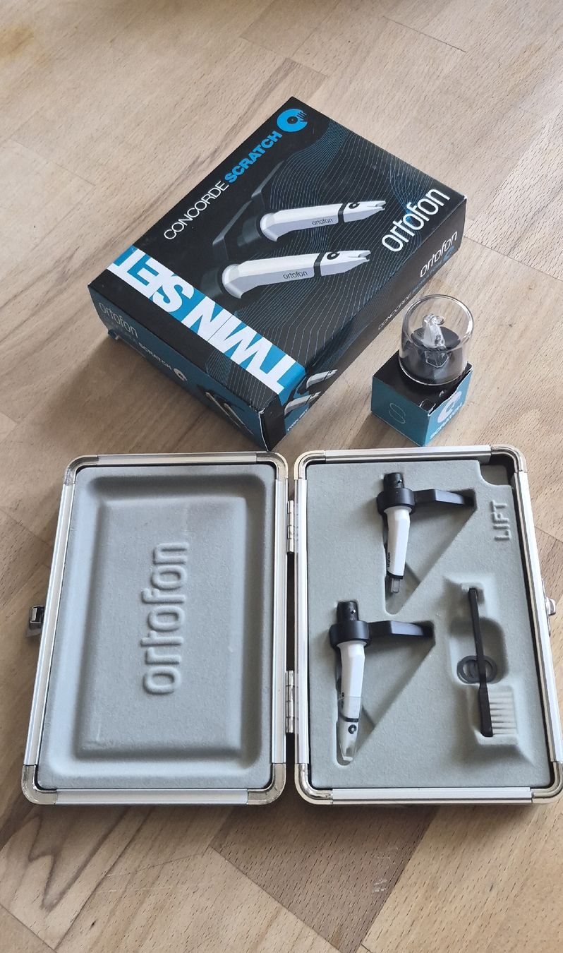 Strumenti musicali: 2x (twin) Ortofon Concorde MK2 Scratch – Usato da Bex venduto da kalibouli