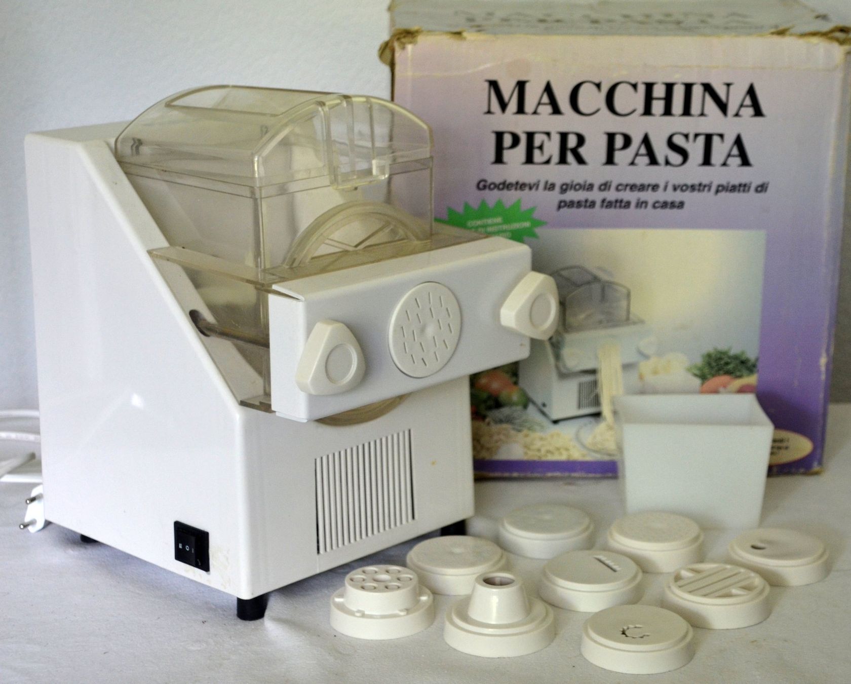 Betty Bossi Elettrodomestici da cucina: NT-9400 Nudelmaschine / Machine à pâtes – Nuovo e nell'imballaggio originale da Collonges venduto da arashee
