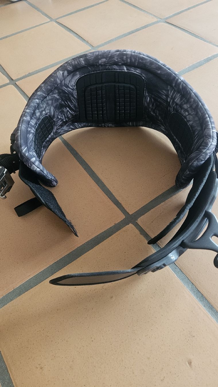 Sport dell'aria & Aquiloni: Sol Curv Kite Harness Grösse S – Usato da Kleinandelfingen venduto da jessi2209 1