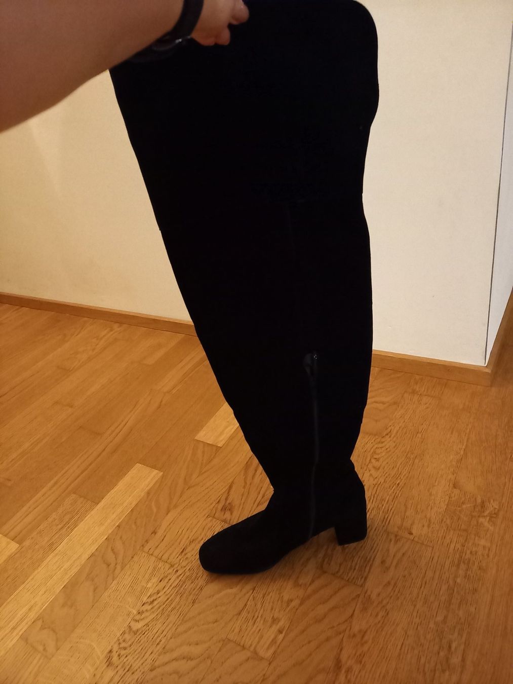 Scarpe da donna: Overknees Lederstiefel – Nuovo e nell'imballaggio originale da Safnern venduto da EmmaMalea 1
