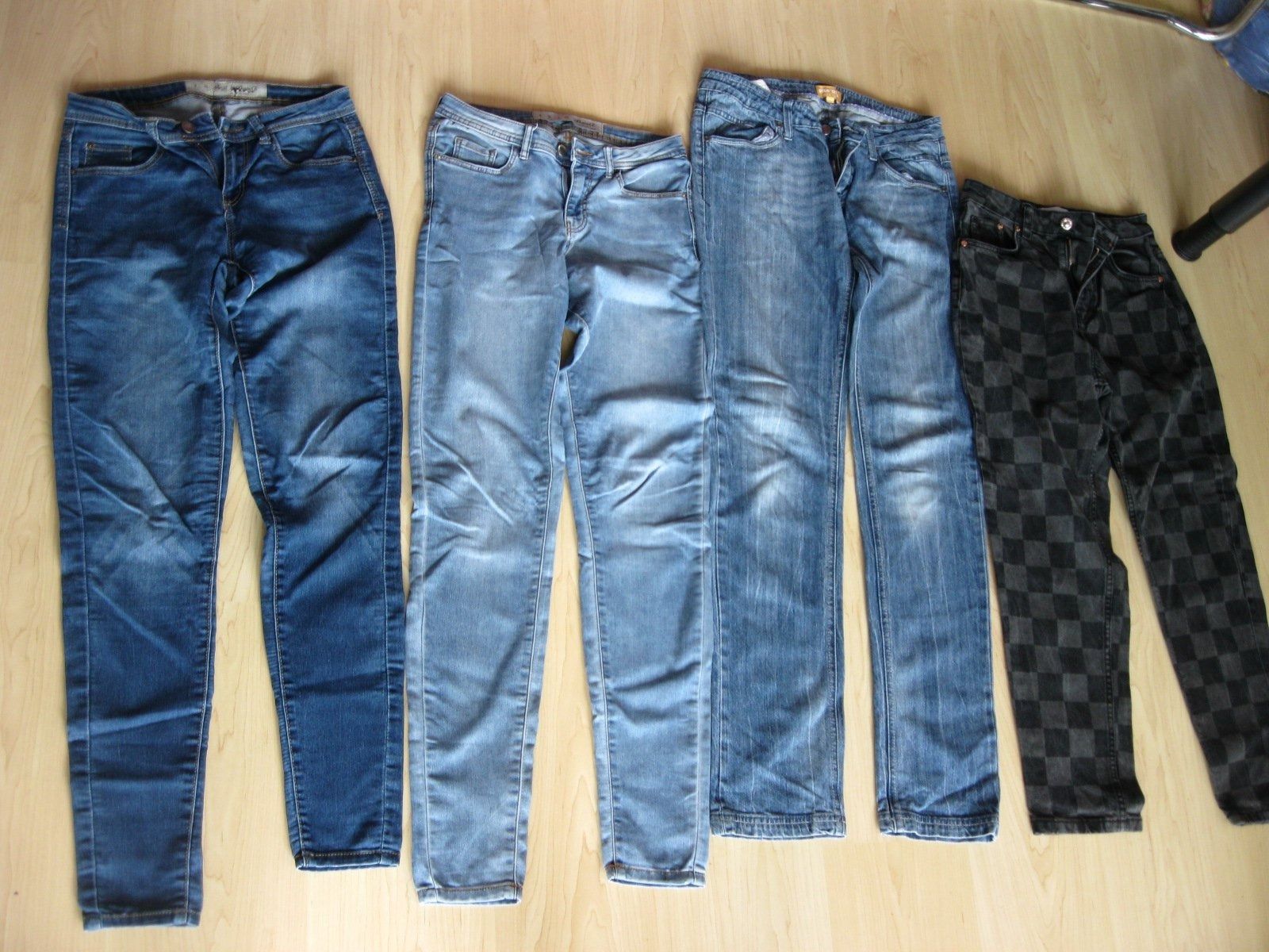 Lotti di vestiti: Grosses Kleiderpaket Gr. 36 (S) – Usato da Vitznau venduto da Kateborg 3