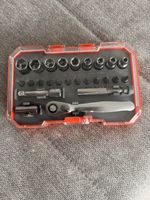 Kit di bussole e cacciavite a cricchetto, come nuovo!