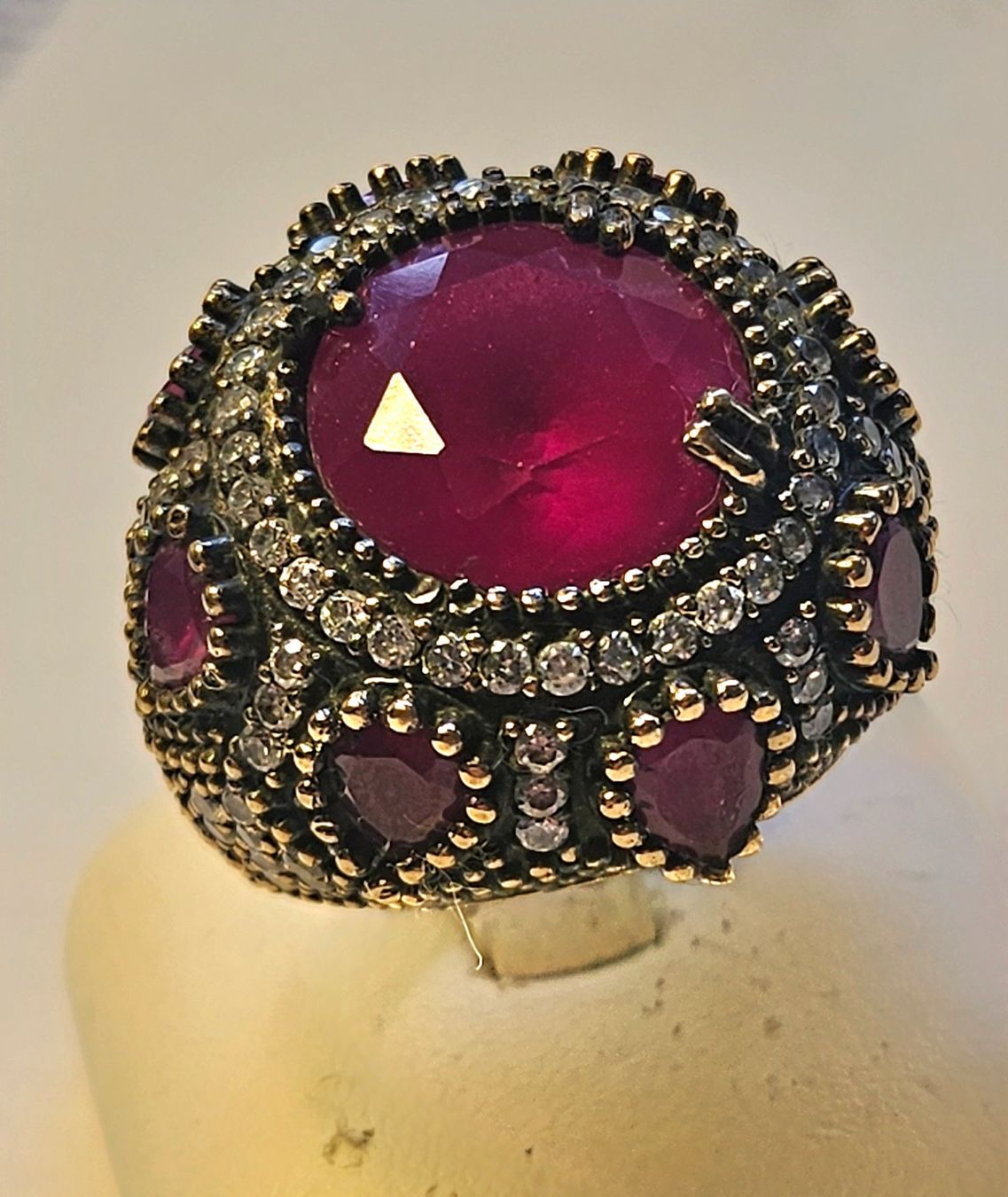 Bagues: Wunderschöner Ring mit Rubin und Zirkonia – Neuf (Voir description) à Zürich par adriben 5