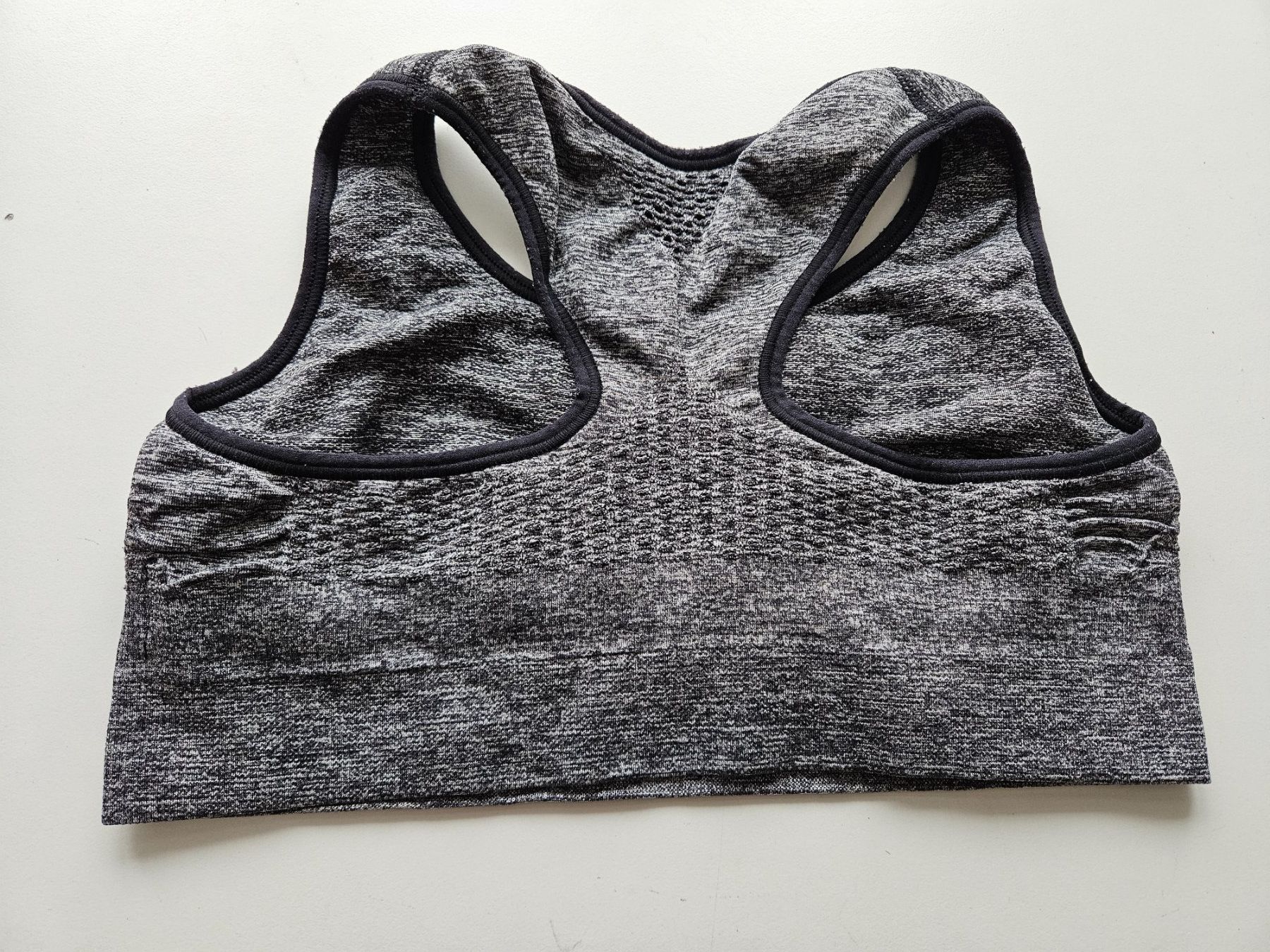 Top: Sport-BH grau – Usato da Schaffhausen venduto da sabrina915 2