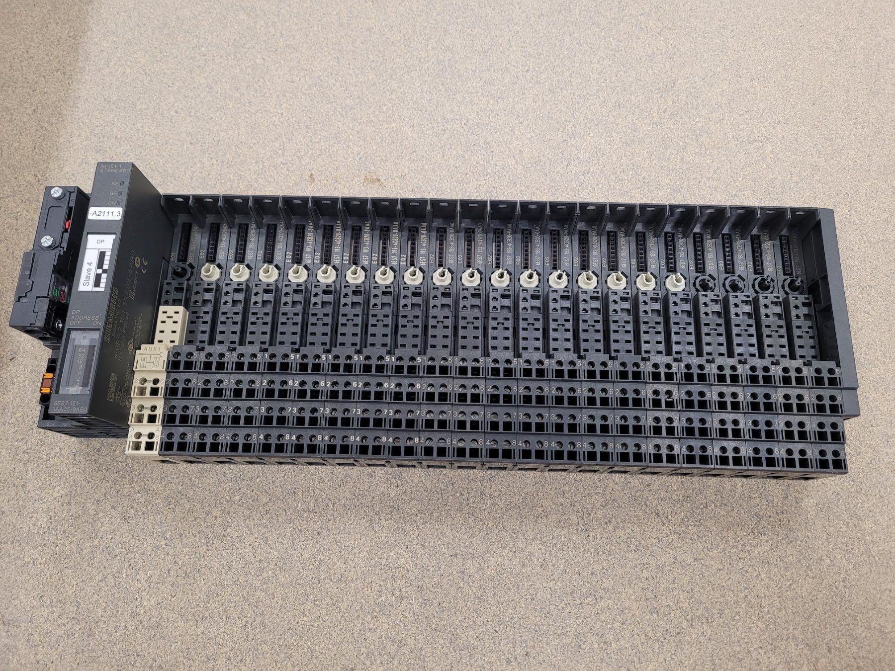 Siemens Componenti elettronici: Siemens SPS / Simatic S7 6ES7 151-1AA05-0AB0 – Usato da Vitznau venduto da Night-Fire
