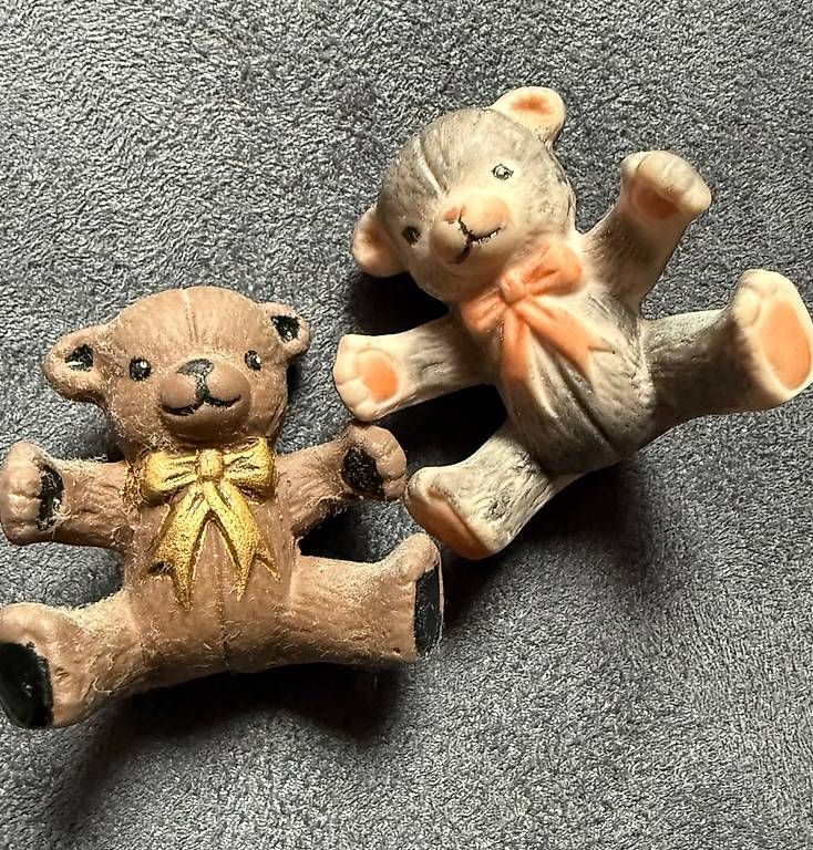 Bambole: kleine Bäbeli und Bären, Stückpreis Fr. 2.- – Usato da Zürich venduto da minipila 3