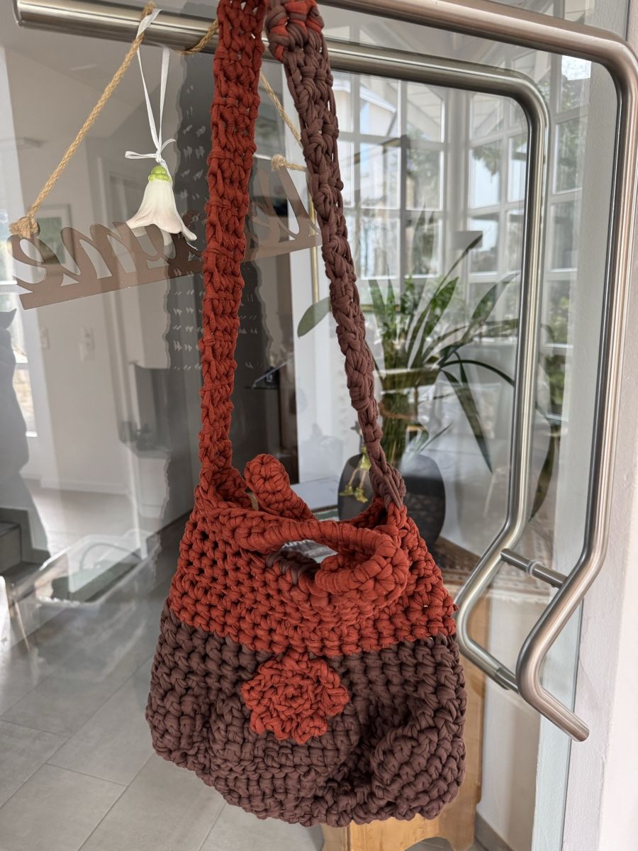 Borse da donna: Häkeltasche braun/ rost-Unikat – Nuovo (secondo la descrizione) da Oberuzwil venduto da gab_fd8j