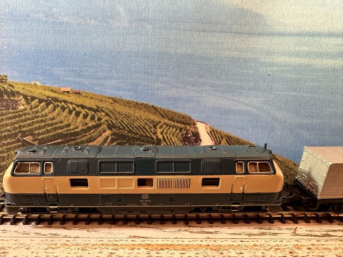 Märklin Modellini di ferrovie: Märklin 8821 DB BR 221 Containerzug – Usato da Lupsingen venduto da New-Haven 1