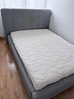 Polster Bett 140 x 200 cm