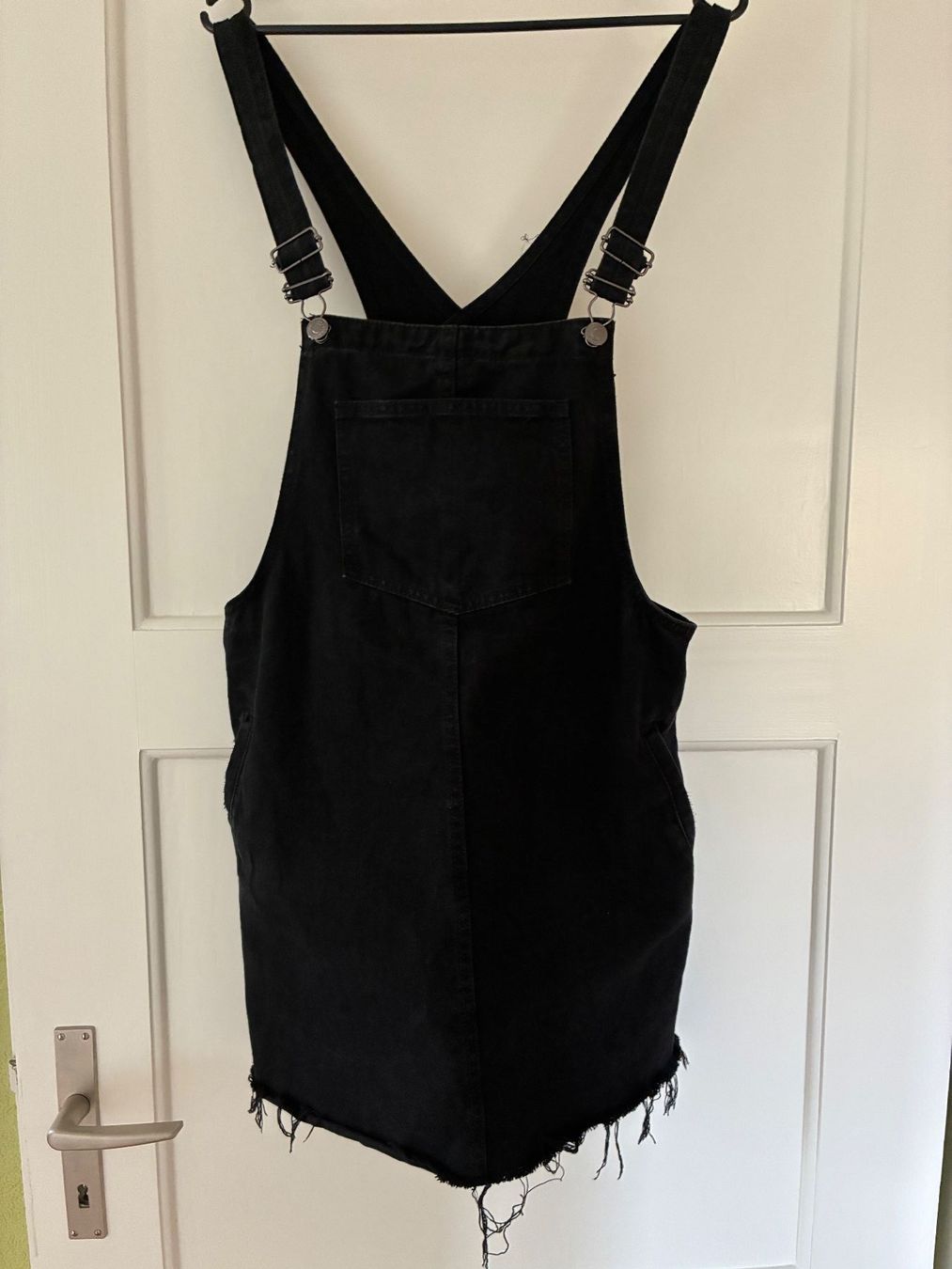 Pull&Bear Vestiti: Pull&Bear Latzrock, schwarz, super Zustand! – Nuovo (secondo la descrizione) da Langenthal venduto da Gymo 2