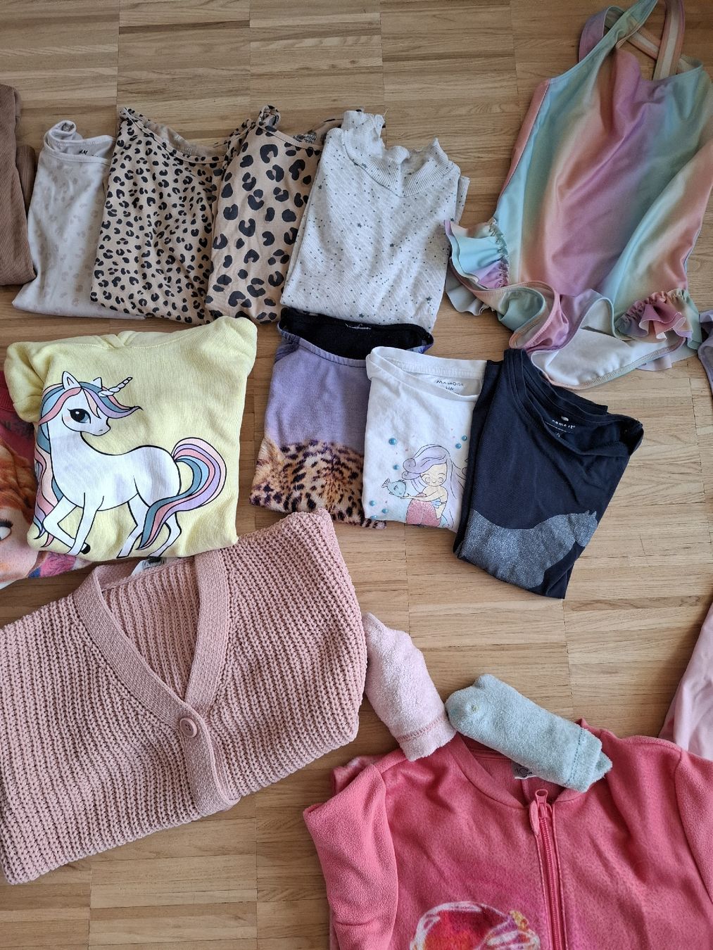 Ensembles coordonnés: Mädchen Kleiderpaket Grösse 122/128 – D'occasion à Zürich par SinJ30 3