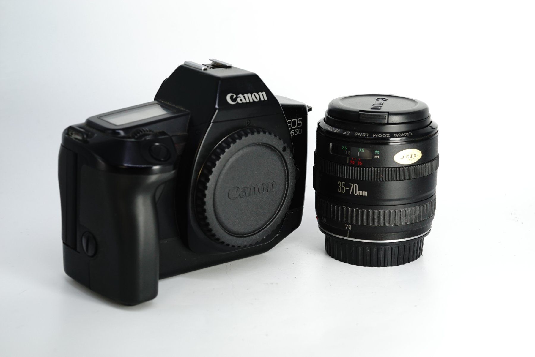Canon Fotocamera: Canon EOS 650 mit Objektiv voll funktionstüchtig – Usato da Bischofszell venduto da Blende2 7