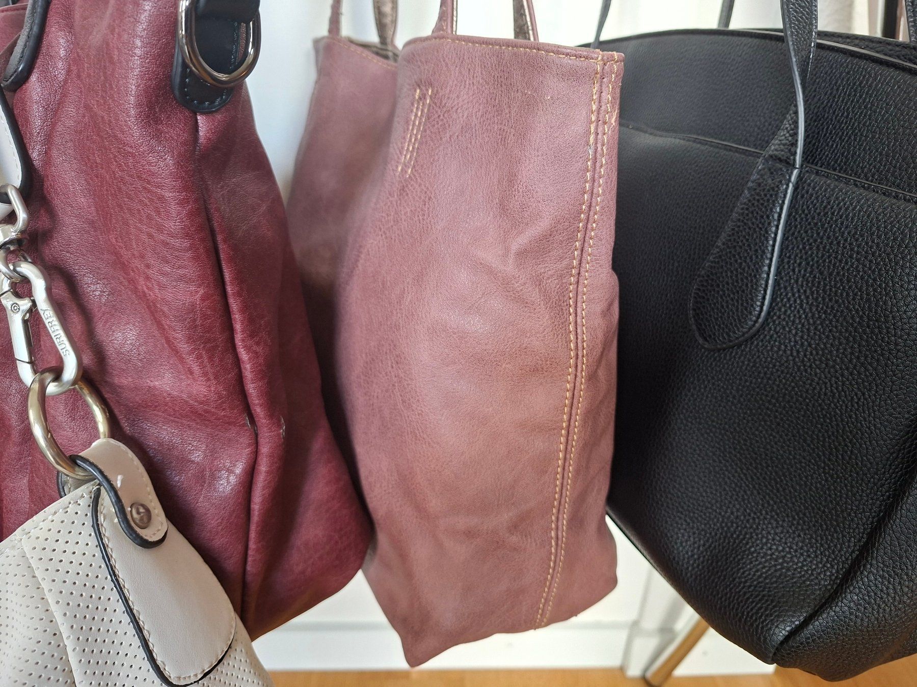 Sacs femmes: Handtasche – D'occasion à Sempach Station par Pirindy8 8