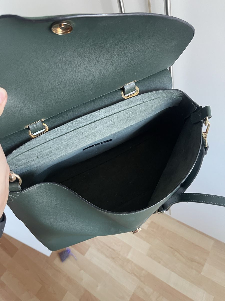 Taschen für Damen: Handtasche in Tannengrün – Gebraucht aus Arni AG von belfidi 1