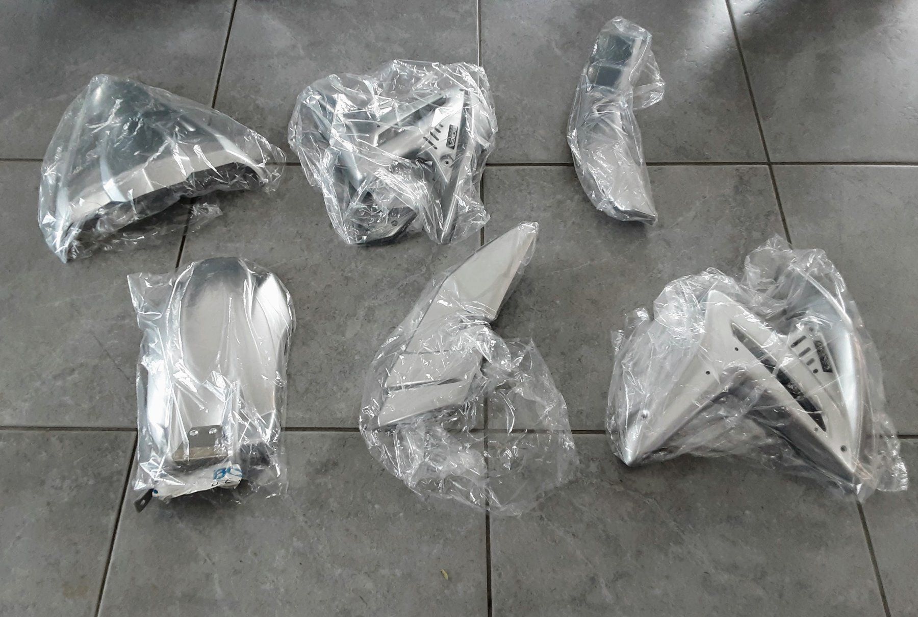 Honda Strada: Honda CB 1000R Boxer Design Kit 2008 - – Nuovo e nell'imballaggio originale da Bättwil venduto da paul74 2
