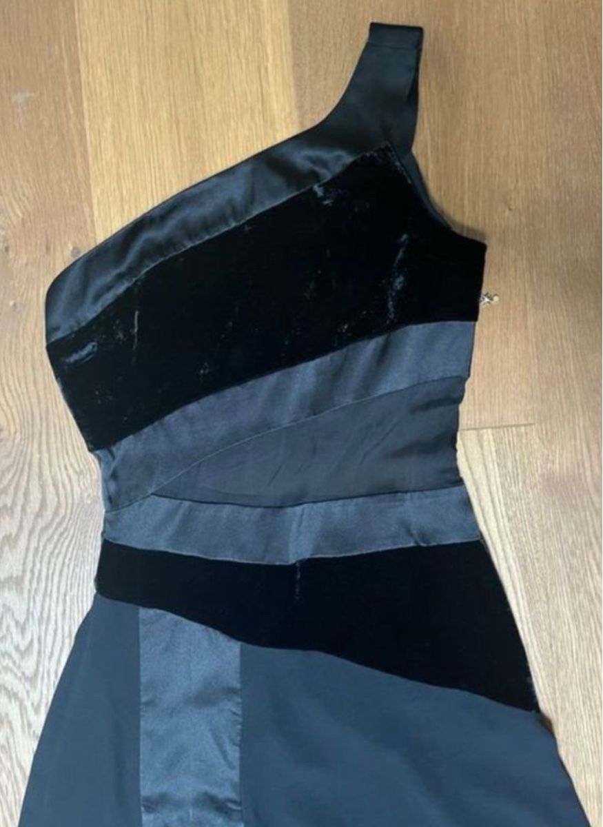 Franchi Vestiti: Wunderschönes Elisabetta Franchi Abendkleid Gr. 40 – Usato da Uerikon venduto da ZurichCity01 1
