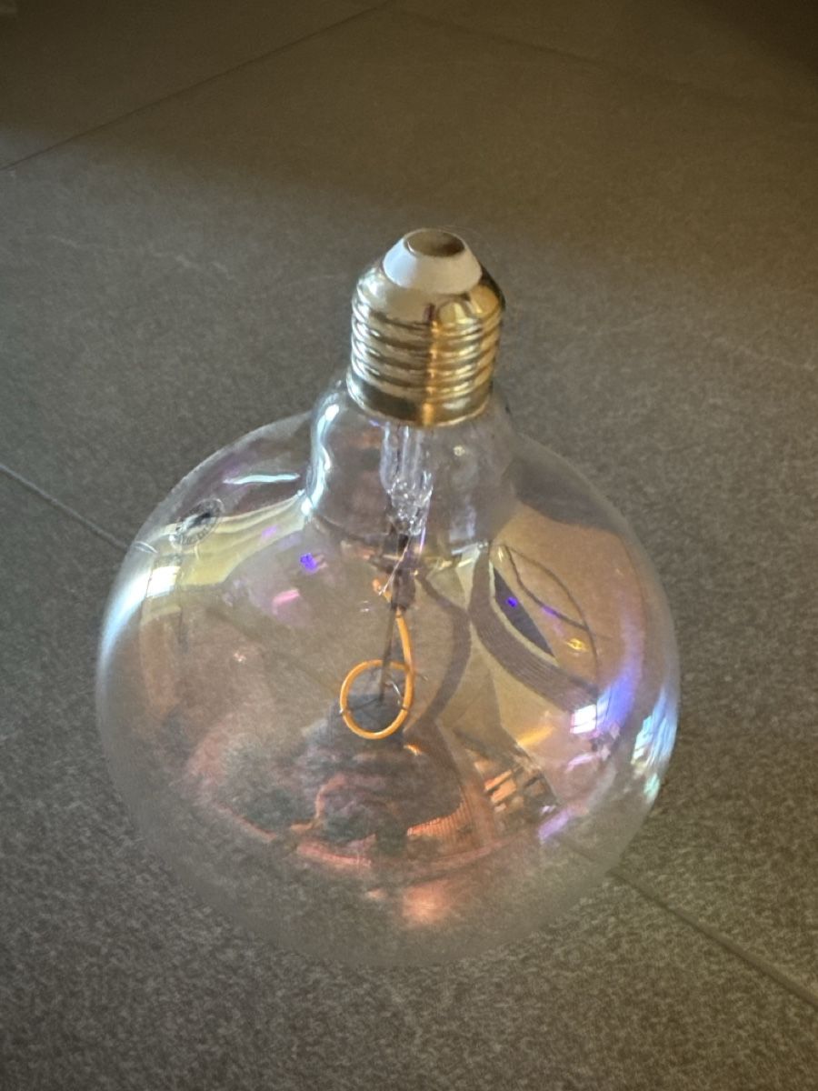 Ikea Lampade: Ikea Kölvatten und grosse LED E27 Leuchte – Usato da Emmetten venduto da cat_7fvq 2