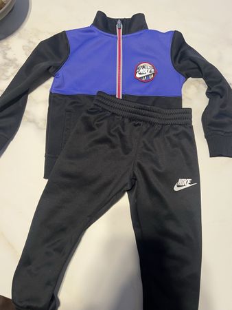 Nike Trainingsanzug Kinder Gr. 98/104