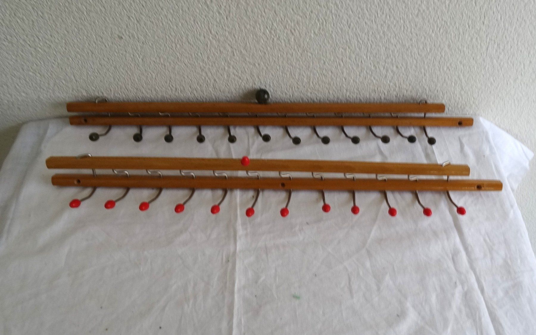 Ketten: 2  Halskettenhalter Vintage – Gebraucht aus Minusio von Mer66 1