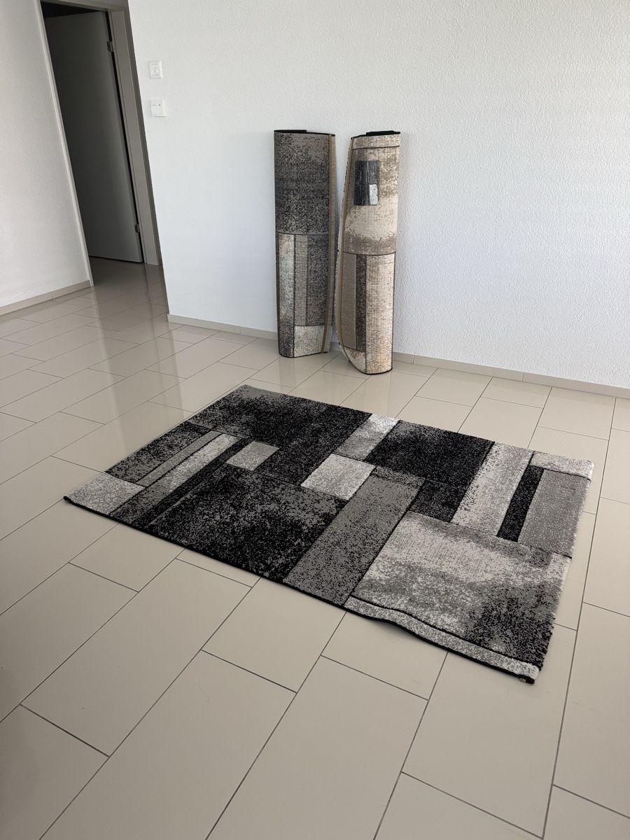 Tappeti: 3 Teppiche 170x118, 130– CHF. – Usato da Würenlingen venduto da Korab97