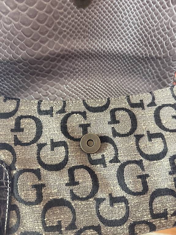 Borse da donna: Sac Guess état neuf – Nuovo e nell'imballaggio originale da torgon venduto da gucci39