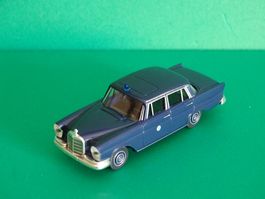 Mercedes 220 S von Wiking 1/87