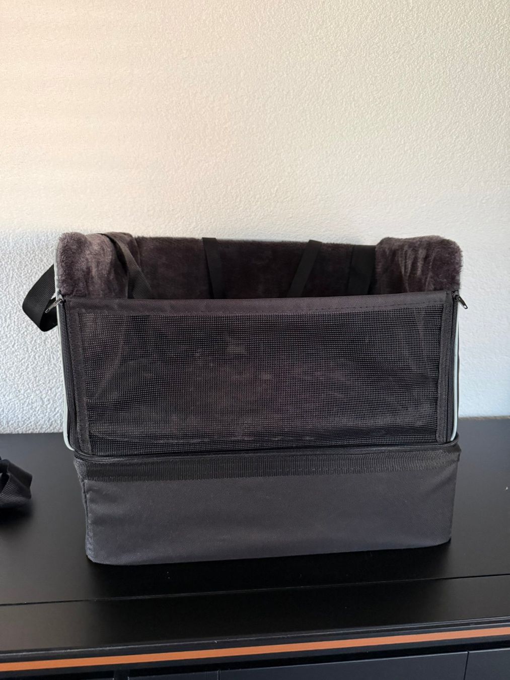 Trixie Cucce & Letti: Trixie Autositz, Abmessung 45 x 38 x 37 cm – Difettoso da Eschenbach SG venduto da Sums 2