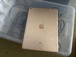 Ipad Air 2- A1566 - icloude
