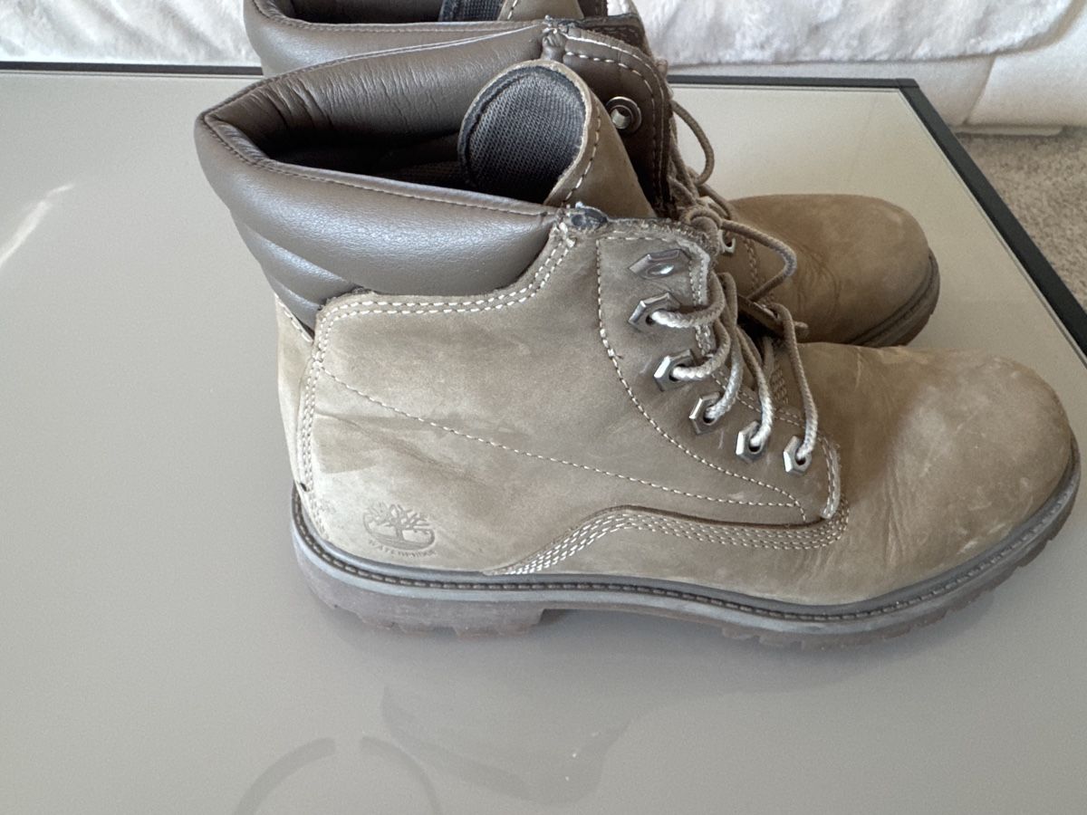Timberland Damenschuhe: Timberland Schuhe 39.5 Fast neu – Gebraucht aus Lachen SZ von LuganoLugano 3
