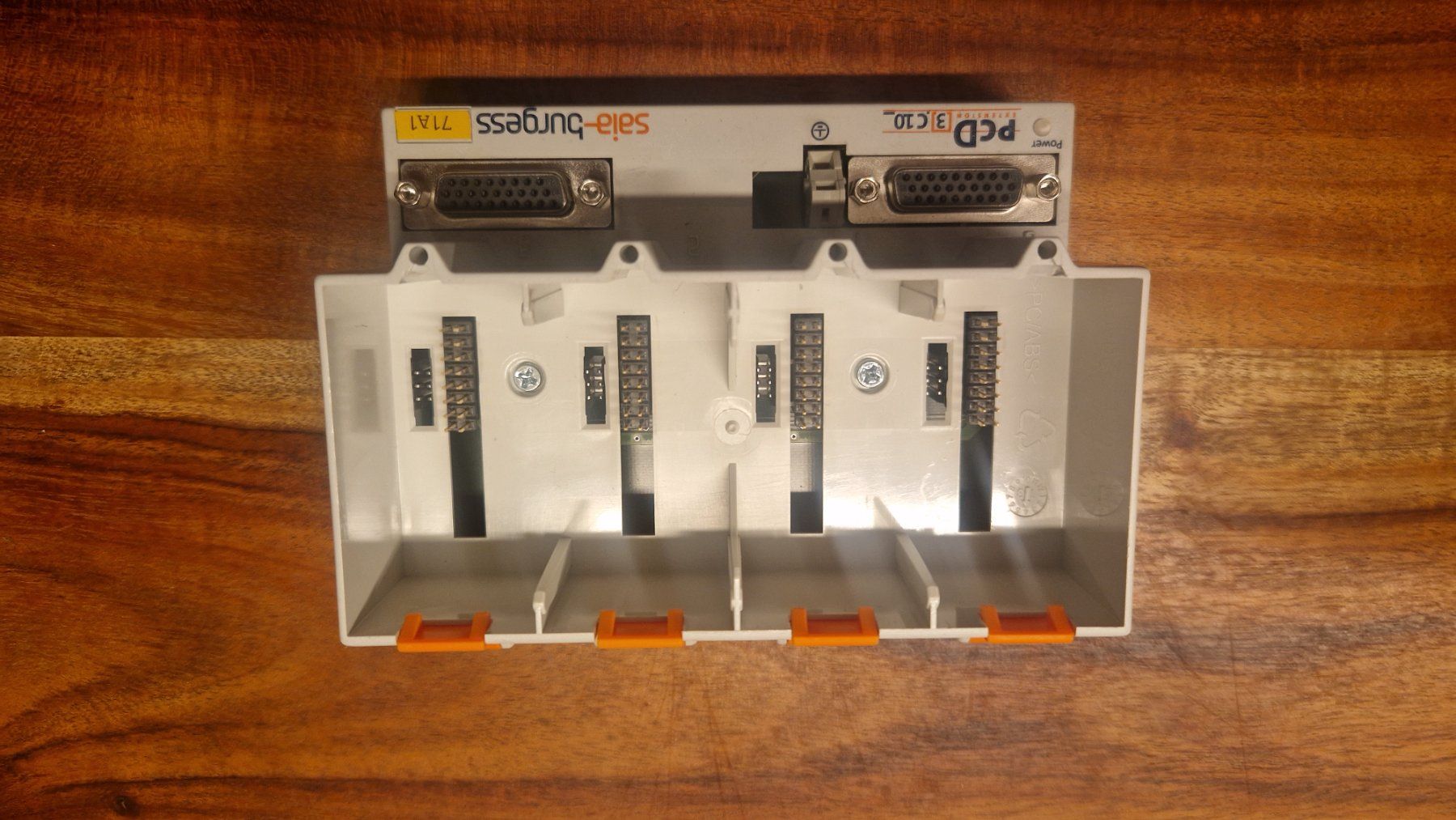 Componenti elettronici: PCD3.C100 Erweiterungs-Modulträger  für 4 E/A-Module – Usato da Rapperswil SG venduto da SecondhandSale