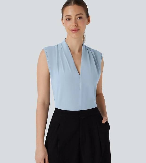 Halara Camicette: NEU Ärmellose Arbeitsbluse mit V-Ausschnitt, Gr. S – Nuovo e nell'imballaggio originale da Root D4 venduto da DMA02