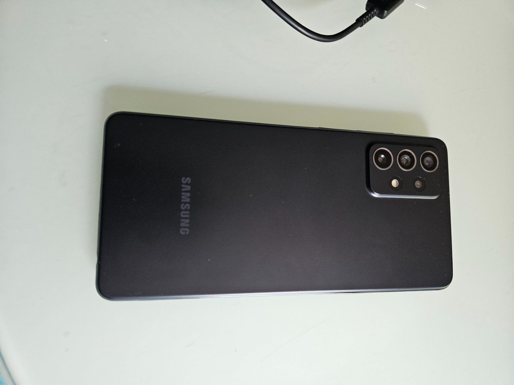 Samsung Telefoni cellulari / Smartphones: Samsung A72 128gb black Duos – Usato da St. Gallen venduto da Juhasli 3