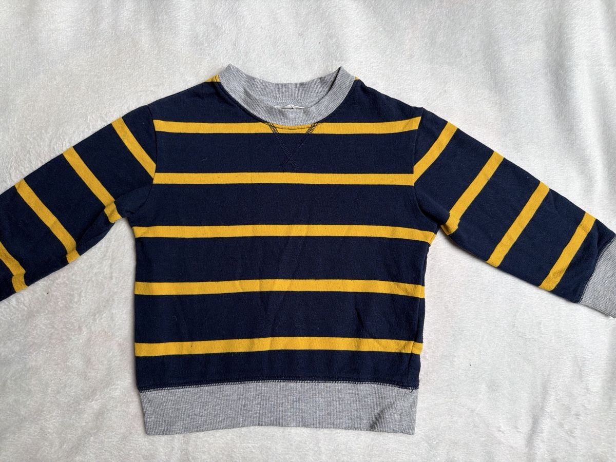 H&M Maglioni & Felpe: H&M Pullover gestreift blau gelb Grösse 98/104 – Usato da Kaisten venduto da saleforfun