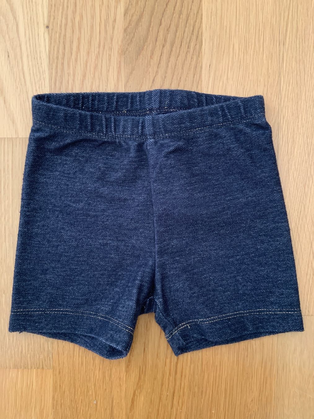 Pantaloni: Kinder Shorts,Gr. 18-24 M – Usato da Zürich venduto da bur_6jq9