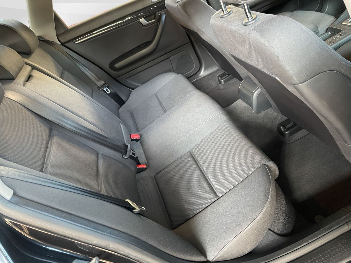 Audi Autos: Audi A4 1.8T Automat – Gebraucht aus Steffisburg von N.Brand 8