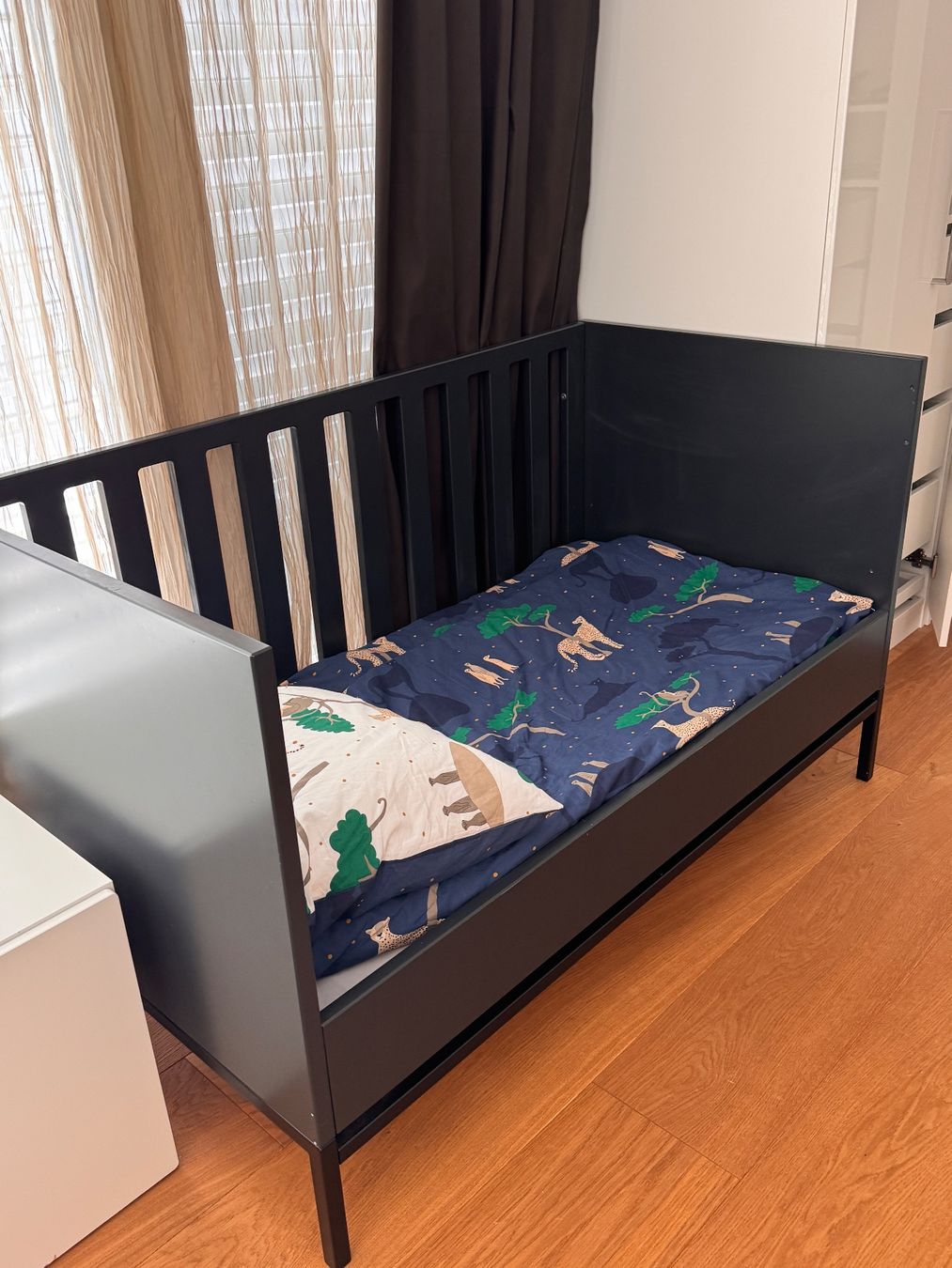 Quax Tables à langer & accessoires: Quax Kinderbett und Wickelkommode – D'occasion à Risch par Bretorianer 1