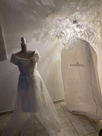Brautkleid ungetragen inkl. Bustier champagnerfarben