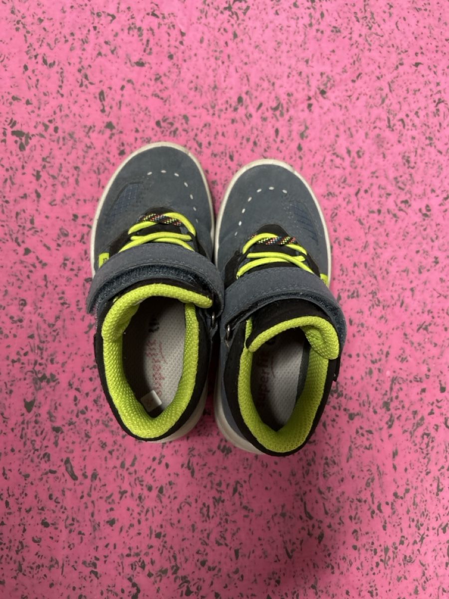 Superfit Chaussures garçon: Kinderschuhe superfit Grösse 25 – D'occasion à Uznach par nerkic 3