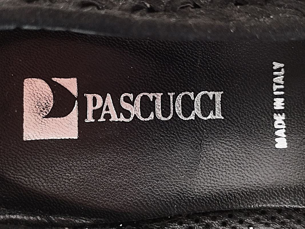 Chaussures femmes: PASCUCCI Schuhe Gr. 36 – D'occasion à Schübelbach par Restwert_Schubelbach 9