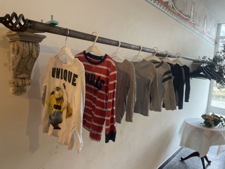 7 coole H&M Jungen Langarmshirts Gr.98/104