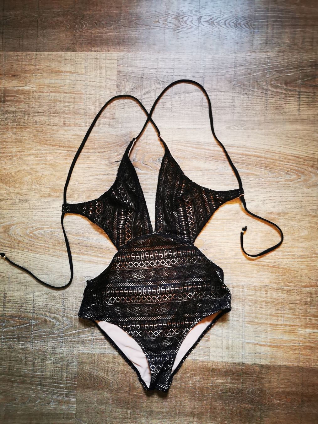 H&M : Badeanzug schwarz Grösse 36 Spitze H&M  – Neuf (Voir description) à Balsthal par Leila_Luna
