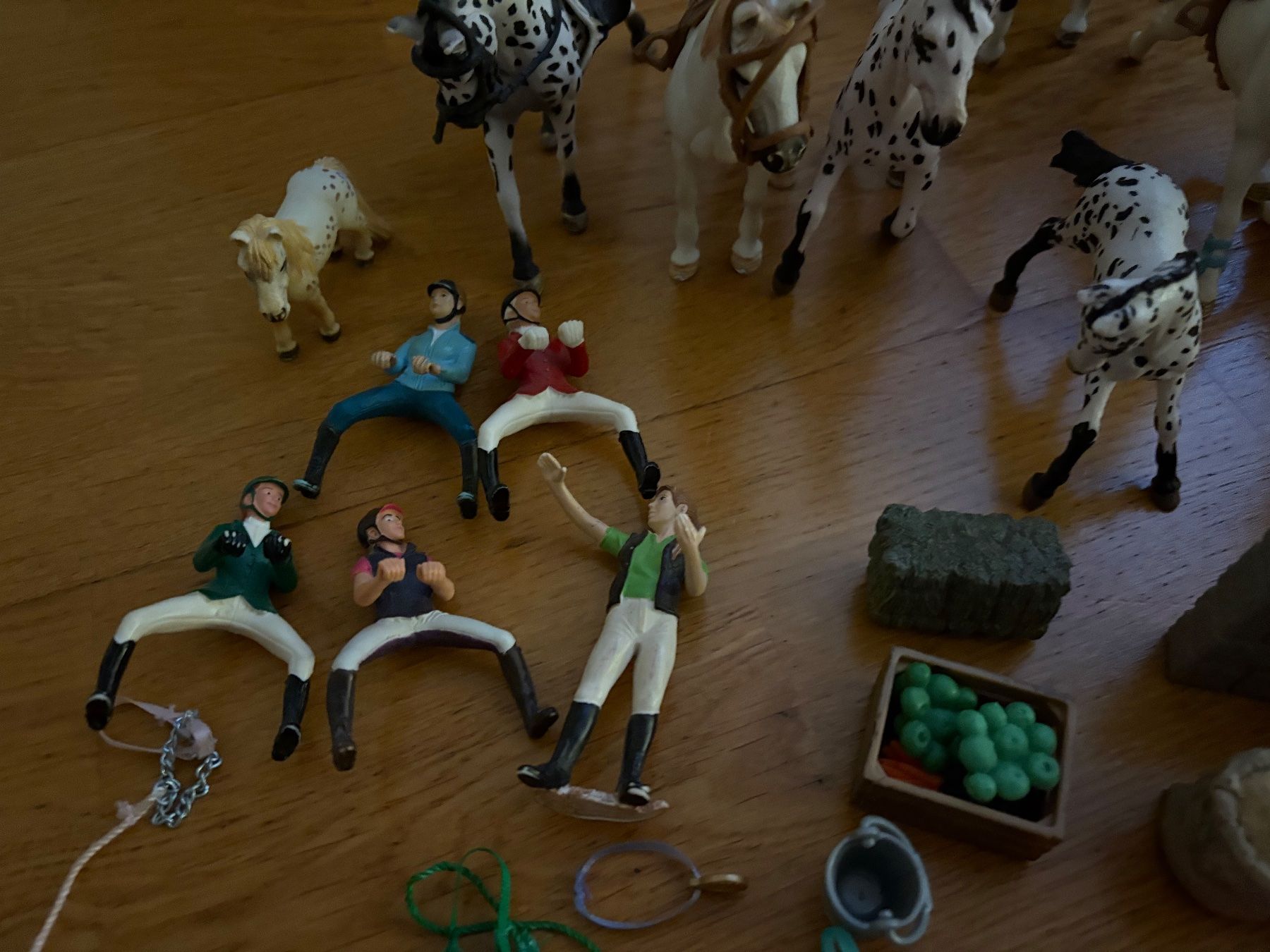 Schleich Spielzeuge: Schleich Paket – Gebraucht aus Winterthur von  2