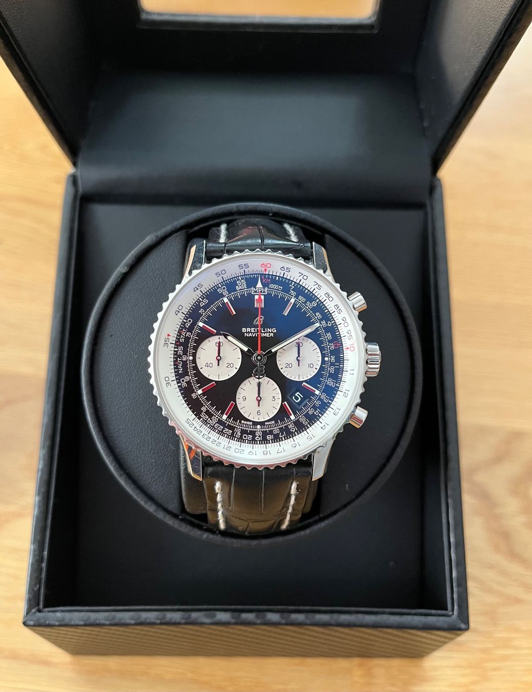 Breitling Orologi: Breitling Navitimer B01 43 Full Set Garantie – Usato da Bern venduto da galast